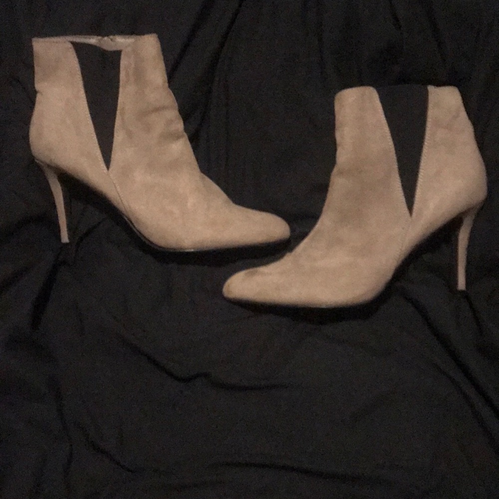 Heeled booties